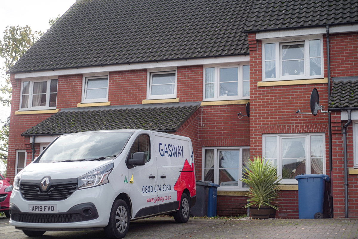 trusted since 1982 van and house